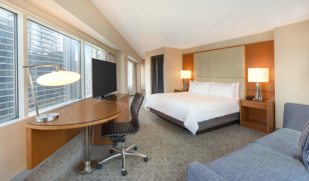 Premier Corner King at Swissotel Chicago