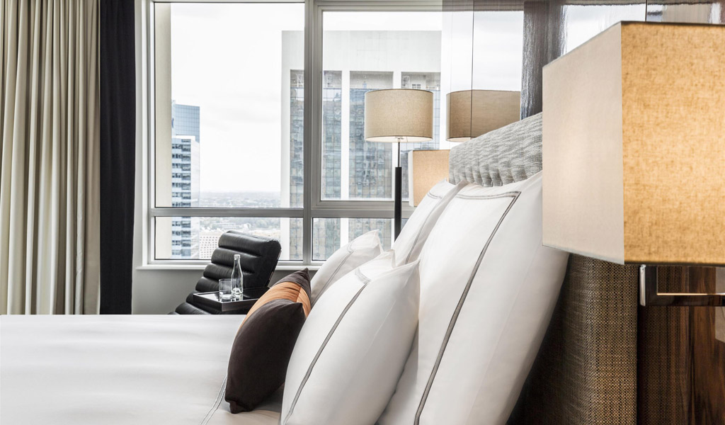 Signature Skyline Balcony Room at Swissotel Sydney