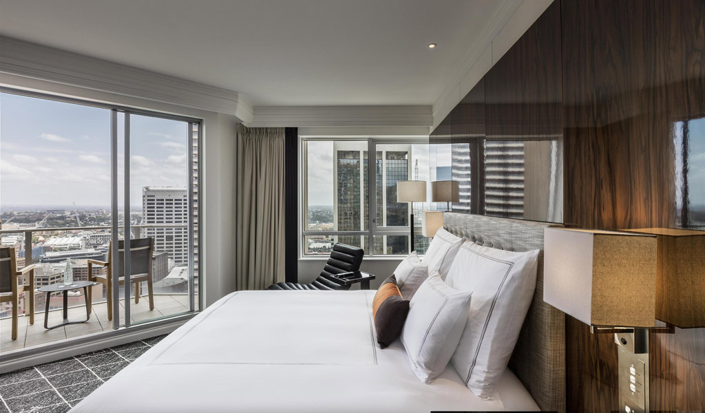 Signature Skyline Balcony Room at Swissotel Sydney