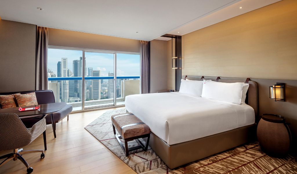 Swiss Marina Bay View King Bed