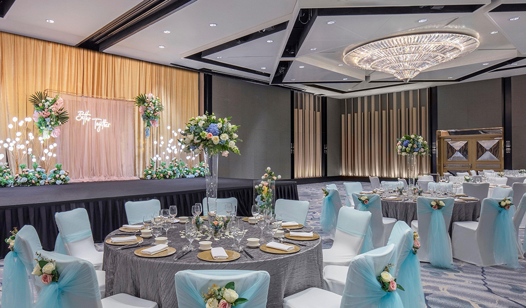 Bubbly Bliss Wedding at Swissotel The Stamford