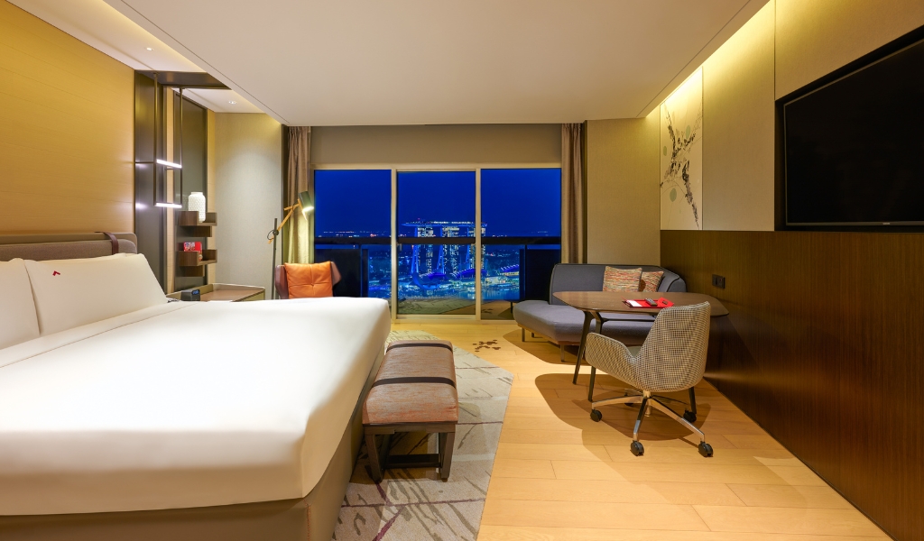 Swiss Prestige Marina Bay - Night | Swissotel The Stamford