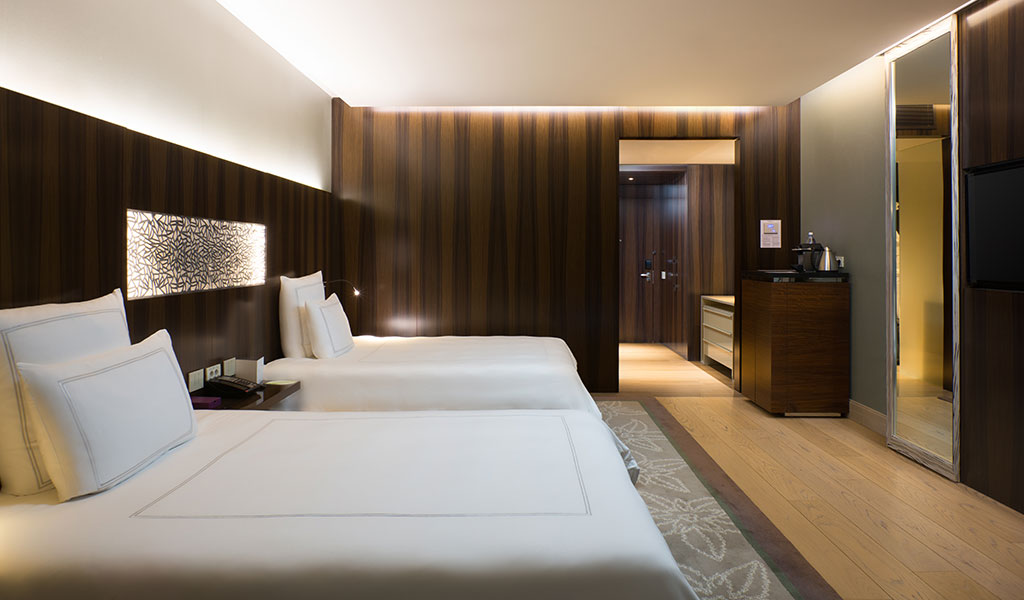 Swiss Advantage Twin Room at Swissotel Kamelia