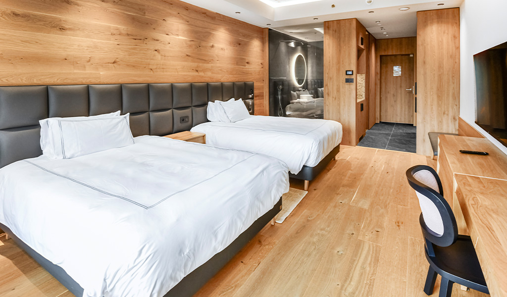 Swiss Advantage Queen Room